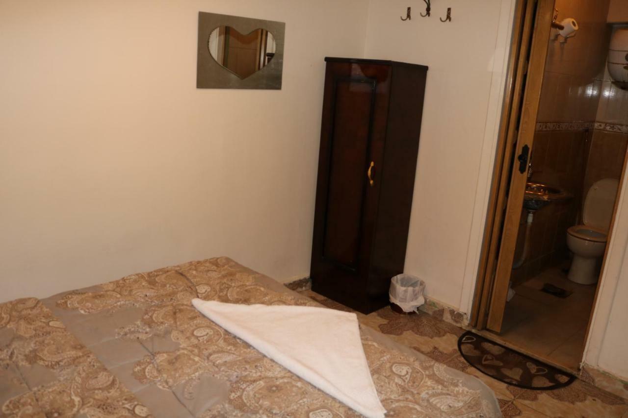 Wake Up! Cairo Hostel Экстерьер фото